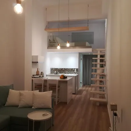 Sixteen Seasons House Apartment