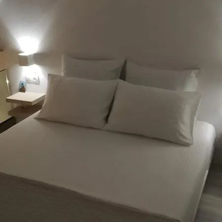Sixteen Seasons House Apartment Chania (Crete)
